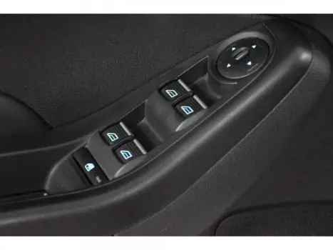 FIESTA HATCH - 1.6 TITANIUM HATCH 16V 4P MANUAL