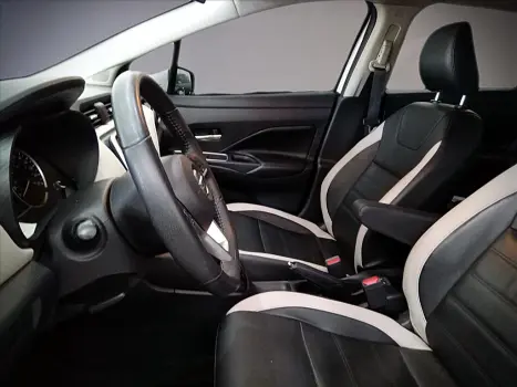 VERSA 1.6 16V FLEX EXCLUSIVE XTRONIC