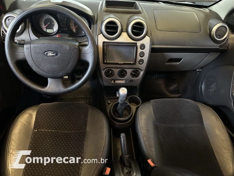 FIESTA 1.6 Rocam Sedan 8V