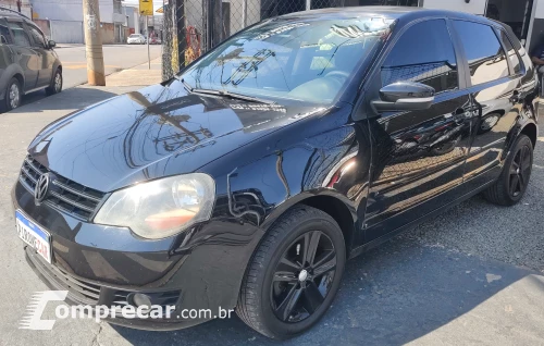 Volkswagen POLO 1.6 MI 8V 4 portas