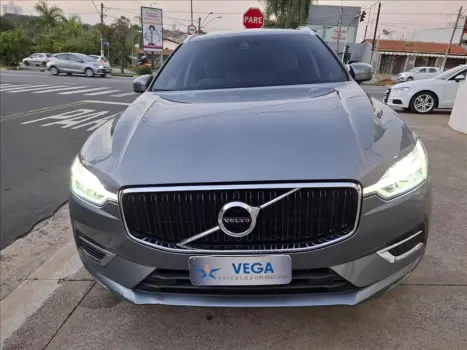 XC60 2.0 T8 Hybrid Momentum AWD Geartronic