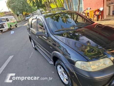 Fiat PALIO 1.6 MPI Adventure Weekend 16V 4 portas