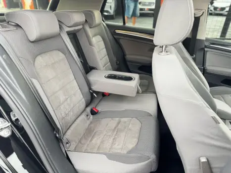 Golf Highline 1.4 TSI 140cv Aut.