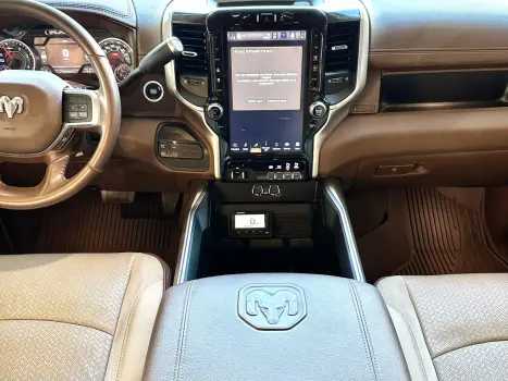 3500 6.7 I6 TURBO DIESEL LARAMIE CD 4X4 AUTOMÁTICO