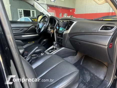 L 200 Triton 2.4 16V SPORT HPE 4X4 CABINE DUPLA TURBO DIESEL