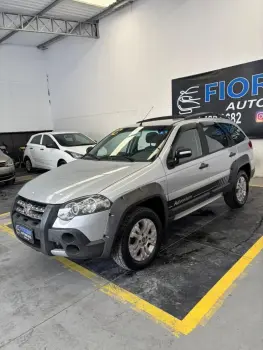 Fiat FIAT PALIO 1.8 MPI ADVENTURE LOCKER WEEKEND 8V 4 portas