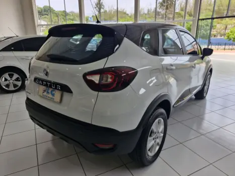 Captur 1.6 16V 4P FLEX SCE LIFE X-TRONIC CVT