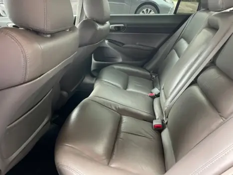 CIVIC - 1.8 LXS 16V 4P MANUAL