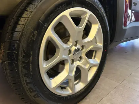 Renegade Longitude 1.8 4x2 Flex 16V Aut.