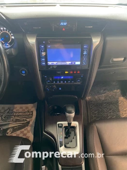 HILUX SW4 2.8 D-4d Turbo SRX Platinum 7L 4X4