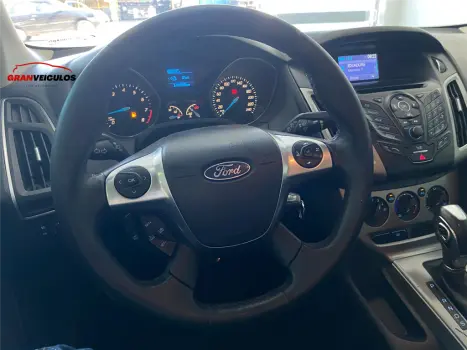 FOCUS 1.6 SE 16V FLEX 4P POWERSHIFT