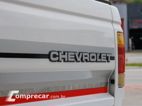 D20 - 4.0 CUSTOM DE LUXE CS 8V TURBO 2P MANUAL