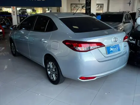 YARIS 1.5 16V FLEX SEDAN XL LIVE MULTIDRIVE
