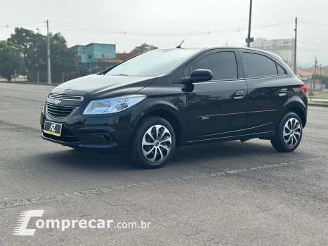 CHEVROLET ONIX 1.0 4 portas
