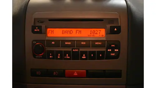 STRADA - 1.8 MPI ADVENTURE CD 8V 2P MANUAL