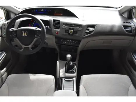 CIVIC - 1.8 LXS 16V 4P MANUAL