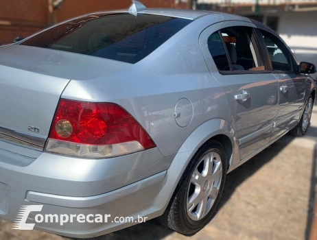 VECTRA 2.0 MPFI Elegance 8V 140cv