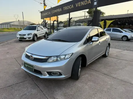 Honda CIVIC 1.8 LXS 16V 4 portas