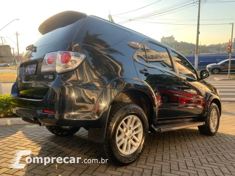 Hilux SW4 SR 4x2 2.7/ 2.7 Flex 16V Aut.