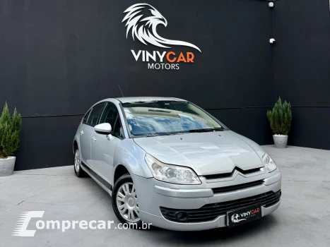 CITROEN C4 2.0 Exclusive 16V 4 portas