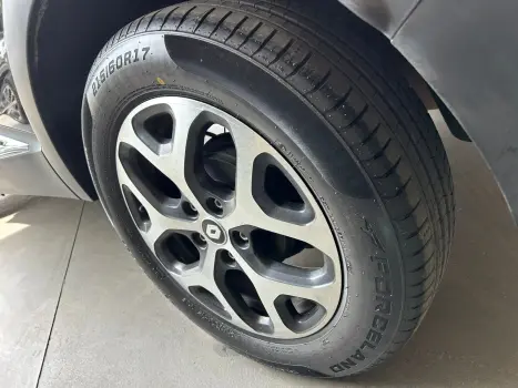 CAPTUR Intense Bose 1.6 16V Flex 5p Aut.