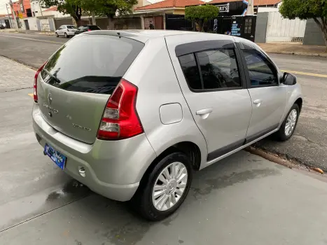 SANDERO 1.6 Privilège 8V