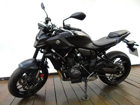 YAMAHA MT-07 CONNECTED ABS