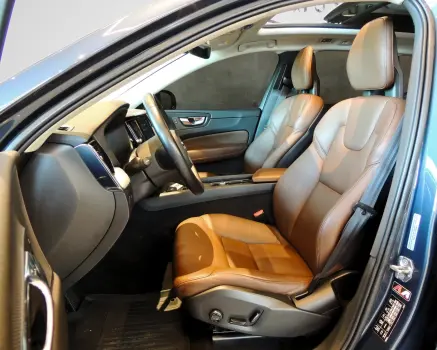 XC60 2.0 T5 Momentum