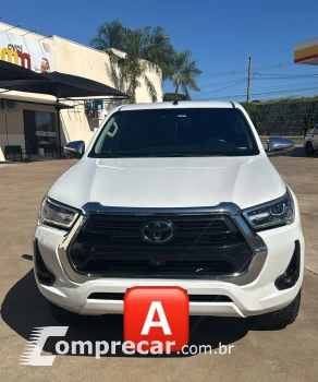 Toyota HILUX 2.8 D-4d Turbo CD SRX 4X4 4 portas