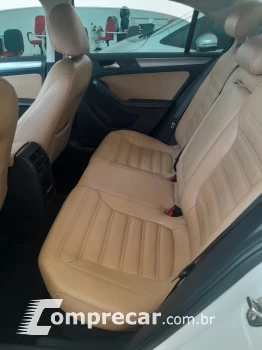 Jetta 1.4 16V 4P TSI CONFORTLINE AUTOMÁTICO