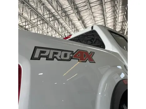 FRONTIER 2.3 16V TURBO DIESEL PRO4X CD 4X4 AUTOMÁTICO