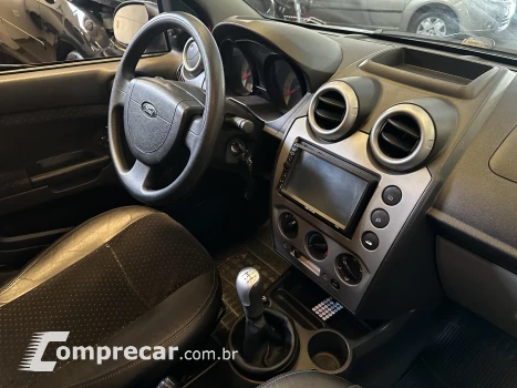 FIESTA 1.6 Rocam Sedan 8V