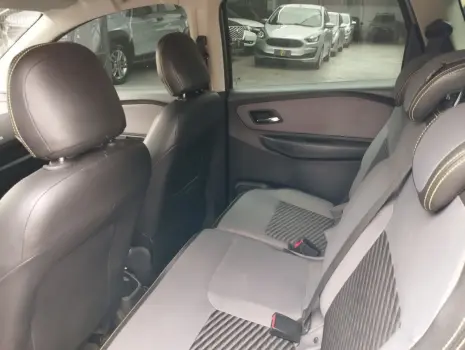 Spin 1.8 4P FLEX ACTIVE7 7 LUGARES AUTOMÁTICO