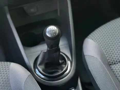 VOYAGE 1.0 12V MPI TOTALFLEX 4P MANUAL