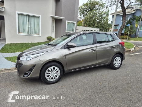 Toyota YARIS 1.3 16V XL 4 portas