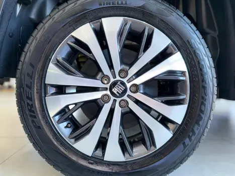 TORO 2.0 16V Turbo Volcano 4WD AT9