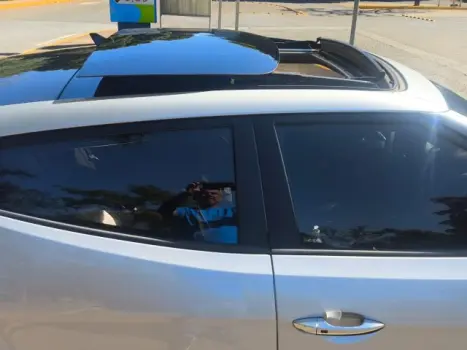 VELOSTER - 1.6 16V 3P AUTOMÁTICO