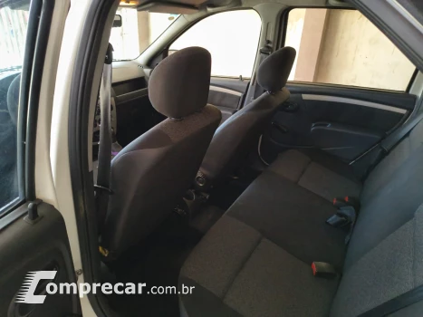 LOGAN 1.0 Authentique 16V