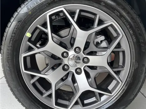 COMMANDER 2.0 HURRICANE 4 TURBO GASOLINA OVERLAND AT9