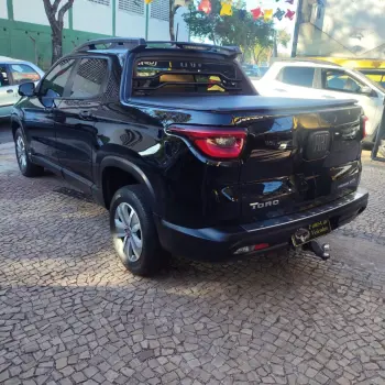 Toro Freedom 1.8 16V Flex Aut.