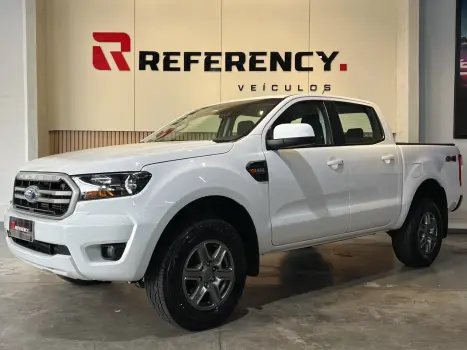 FORD RANGER 2.2 XLS 4X4 CD 16V DIESEL 4P AUTOMÁTICO 4 portas