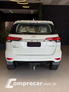 HILUX SW4 2.8 D-4d Turbo Diamond 7L 4X4