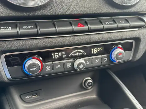 A3 2.0 TFSI Sedan Ambition 16V