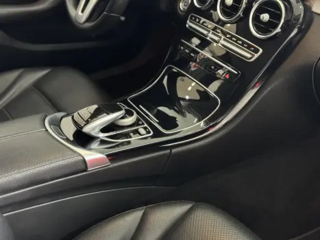 C 180 1.6 16V 4P CGI AVANTGARDE TURBO AUTOMÁTICO