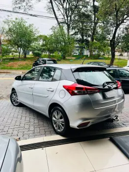 YARIS XL Plus Con. 1.5 Flex 16V 5p Aut.