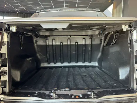 TORO 2.0 16V Turbo Ultra 4WD