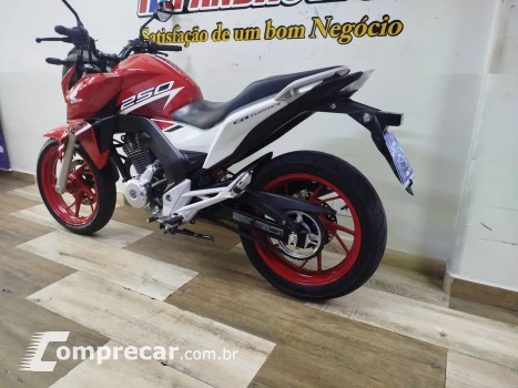 CB 250F Twister 250 cc