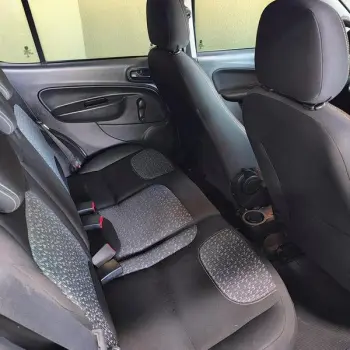 FIAT UNO ATTRACTIVE 1.0