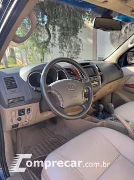 HILUX SW4 3.0 SRV 4X4 7 Lugares 16V Turbo Intercooler