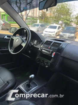 Polo Sedan I MOTION  1.6 Total Flex  4p